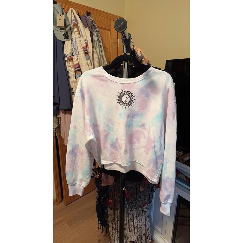 NWT Hollister Cropped Crewneck Large